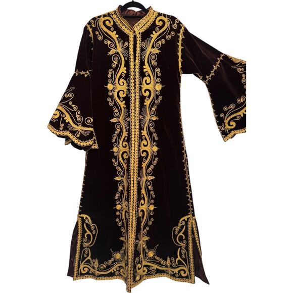 Vintage Moroccan Brown Velvet Kaftan with Gold Embroidery Robe medium - Picture 6 of 17
